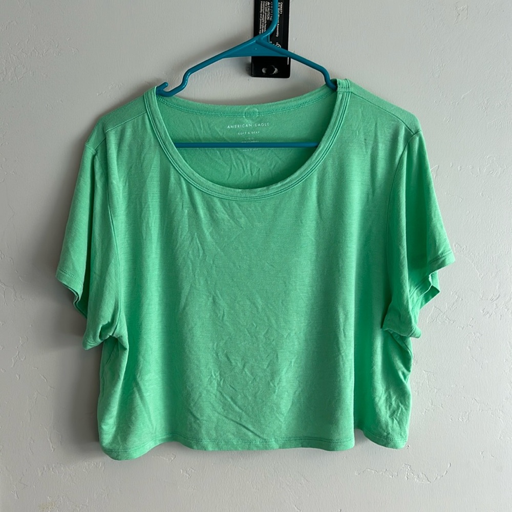 American eagle crop top